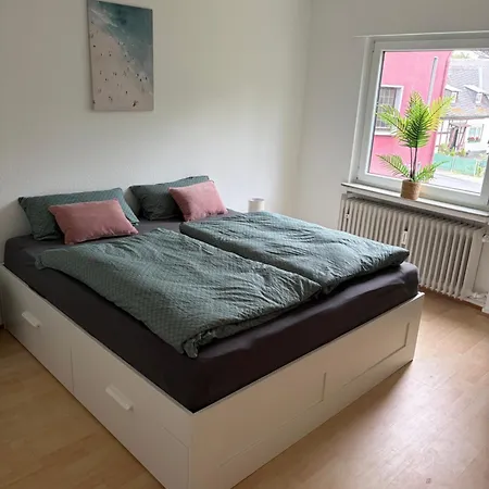 Apartment Village *